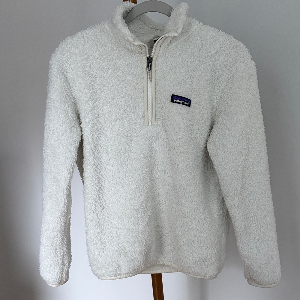 LAST CHANCE ✨ Patagonia Women’s White Fleece Quarter Zip Sweater